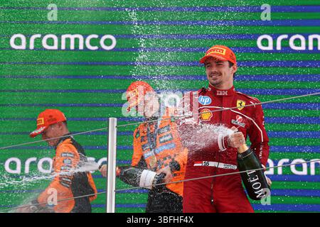 Barcelona, Spanien. Juni 2025. #16 Charles Leclerc (MCO) Scuderia Ferrari HP (ITA) SF25/Ferrari auf dem Podium während des Formel 1 Spanien Grand Prix 2025, 9. Runde der Formel-1-Weltmeisterschaft 2025 auf dem Circuit de Barcelona-Catalunya am 1. Juni 2025 in Barcelona, Spanien. (Foto: Philippe Nanchino/Eurasia Sport Images/Alamy) Credit: Eurasia Sport Images/Alamy Live News Stockfoto
