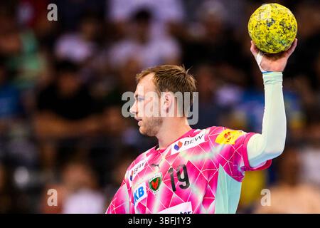 Stuttgart, Deutschland. Juni 2025. Handball: 1. Bundesliga, Männer, Saison 2024/2025, TVB Stuttgart - Füchse Berlin, Porsche Arena. Berlins Mathias Gidsel in Aktion. Quelle: Tom Weller/dpa/Alamy Live News Stockfoto
