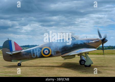 Kemble, Gloucestershire - Hawker Hurricane Mk1 R4118, ein Veteran der Schlacht von Großbritannien, befindet sich im Privatbesitz von Hurricane Heritage. Es begann mit Nr. 60 Stockfoto