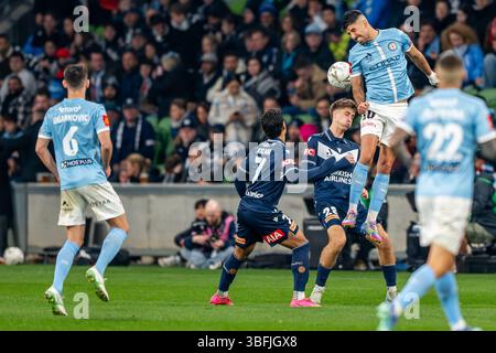 Melbourne, Australien. 31. Mai 2025. Yonatan Cohen aus Melbourne City wurde während des Grande Finales zwischen Melbourne City und Melbourne Victory im AAMI Park gesehen. Ergebnis: Melbourne City 1 - 0 Melbourne Victory Credit: SOPA Images Limited/Alamy Live News Stockfoto