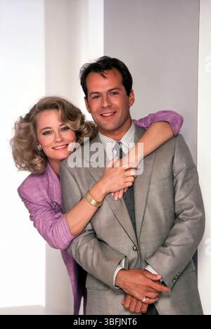 CYBILL SHEPHERD und BRUCE WILLIS bei MONDLICHT (1985). Kredit: ABC / Album Stockfoto