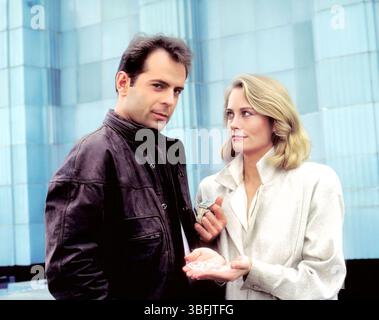 CYBILL SHEPHERD und BRUCE WILLIS bei MONDLICHT (1985). Kredit: ABC / Album Stockfoto