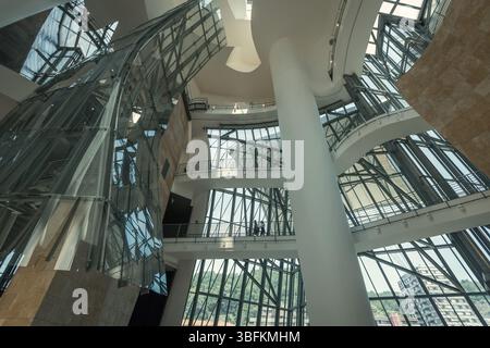 Blick auf das Guggenheim Museum in Bilbao, Spanien Stockfoto