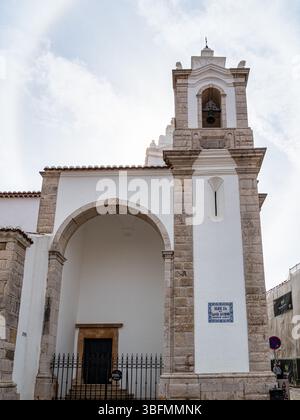Wunderschöne Fassade der Kirche St. Antonius, Igreja de Santo Antonio in Lagos, Algarve in Portugal Stockfoto