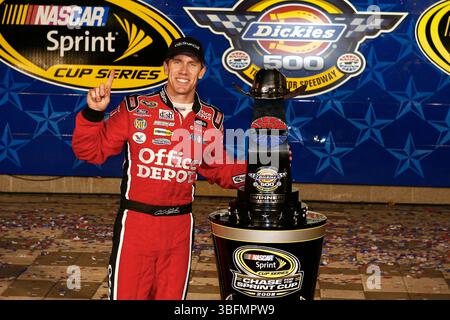 Ft. Worth, Tx, USA. November 2008. Ft. Worth, TX USA – 2. November 2008: Carl Edwards schaffte es auf dem Texas Motor Speedway zu seinem 8. Sprint Cup-Sieg des Jahres. (Kreditbild: © Walter G. Arce Sr./ASP via ZUMA Press Wire) NUR REDAKTIONELLE VERWENDUNG! Nicht für kommerzielle ZWECKE! Stockfoto