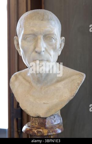 Römische Marmorbüste eines unbekannten Mannes, der zuvor als Cicero identifiziert wurde. Datiert um 30 v. Chr. - 20 n. Chr. Uffizien, Florenz, Italien. Stockfoto