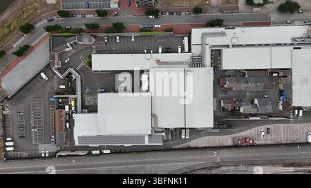 Luftaufnahme der Roath Lock Studios, BBC Wales Drama Studios in Cardiff Bay, Heimat der TV-Programme Doctor Who, Casualty und Pobol y Cwm Stockfoto