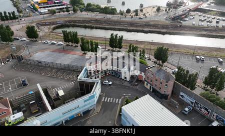 Luftaufnahme der Roath Lock Studios, BBC Wales Drama Studios in Cardiff Bay, Heimat der TV-Programme Doctor Who, Casualty und Pobol y Cwm Stockfoto