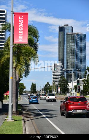 GOLD COAST, AUSTRALIEN, 27. APRIL 2025: Verkehr auf der M1 in Richtung Gold Coast, Queensland, Australien Stockfoto