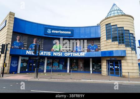 Everton One, Klubgeschäft für Goodison Park, in dem bis zum Ende der Saison 2024-25 der Everton Football Club beheimatet war. Unterzeichnen lassen Stockfoto