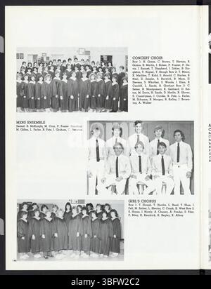 Seite 150 des Jahrbuchs „The Image“ der Edgewood High School im Jahr 1986 zeigt Studentenporträts, Fotos von Senioren und Highlights verschiedener außerschulischer Aktivitäten. Stockfoto