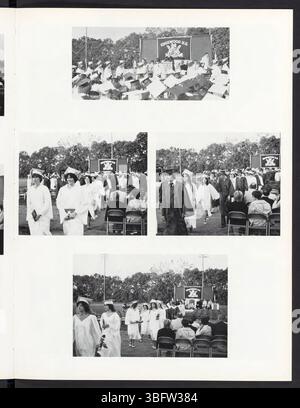 Das Jahrbuch der Edgewood High School 1978 dokumentiert das letzte Jahr der High School für die Klasse 1978, einschließlich Erinnerungen, Fotos und Reflexionen über ihre akademische Reise. Stockfoto