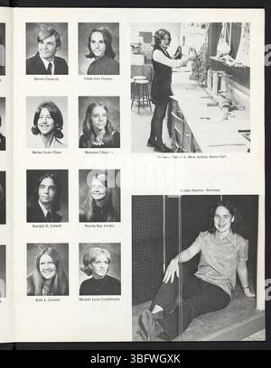 Seite 91 des Jahrbuchs „The Image“ 1973 der Edgewood High School zeigt eine Mischung aus ehrlichen Schülerfotos, Klassenerinnerungen und einer Reflexion der lebhaften Atmosphäre der Schule. Stockfoto