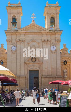 Victoria Gozo Kirche, Blick auf die immense barocke Basilika St. George (Basilika San Gorg) in Pjazza San Gorg (St. George Square), Victoria, Gozo Stockfoto
