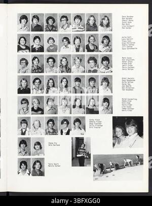 Seite 51 des Jahrbuchs der Edgewood High School 1978, mit offenen Aufnahmen von Schülern und ihren Aktivitäten. Stockfoto