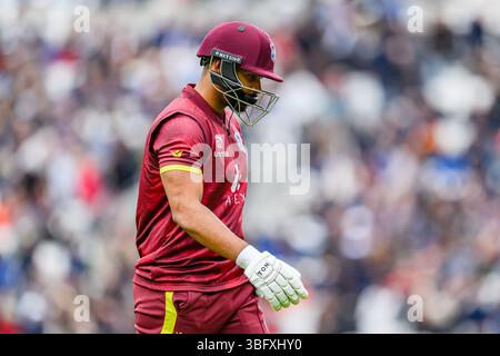 LONDON, VEREINIGTES KÖNIGREICH. Am 3. Juni 2025 verließ Brandon King of West Indies das Feld, nachdem er sein Wicket bei der England V West Indies 3rd Metro Bank ODI am Kia Oval Cricket Ground in LONDON verloren hatte. Quelle: Taka Wu/Alamy Live News Stockfoto