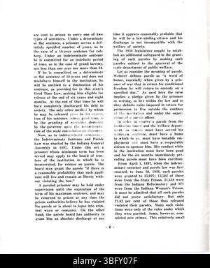 Dieses Pamphlet aus der Zeit um 1938 ist eine Diskussion über Gefängnisfragen und Bewährungsfragen in Indiana, geschrieben von John H. Klinger, Direktor der Abteilung für Korrekturen. Es geht um Bedenken bezüglich des staatlichen Strafvollzugssystems und konzentriert sich auf Strategien für den Umgang mit verurteilten Kriminellen und die Bewährungsverwaltung. Stockfoto