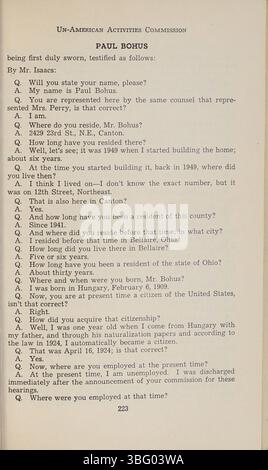 Dieser Bericht stellt Transkripte der Anhörungen der Ohio UN-American Activities Commission in den Jahren 1953 bis 1954 zusammen, die sich auf Personen konzentrieren, die wegen mutmaßlicher kommunistischer Verbindungen untersucht wurden. Stockfoto