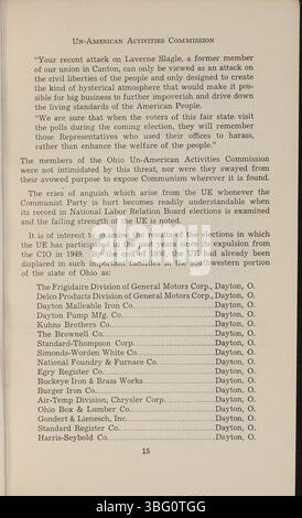 Dieser Bericht der UN-American Activities Commission in Ohio, der 1953-1954 Zeugenaussagen dokumentiert, bietet eine Perspektive auf den Umgang des Staates mit kommunistischen Verdächtigen und die Auswirkungen des Kalten Krieges auf die politischen Freiheiten. Stockfoto