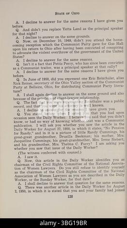 Dieser Teil des Berichts enthält weitere Aussagen von Personen, die während des Zeitraums 1953-1954 von der UN-amerikanischen Aktivitätenkommission in Ohio befragt wurden. Es unterstreicht die Rolle des Staates in den nationalen antikommunistischen Bemühungen und dient als wichtiges historisches Dokument über politische Untersuchungen und Kriegsangst in der Ära des frühen Kalten Krieges. Stockfoto