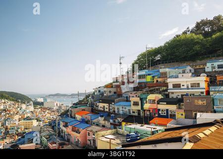 Panoramablick auf das Gamcheon Kulturdorf in Busan, Korea Stockfoto