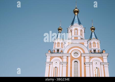 Dormition Cathedral historische Architektur in Khabarowsk, Russland, Europa Stockfoto