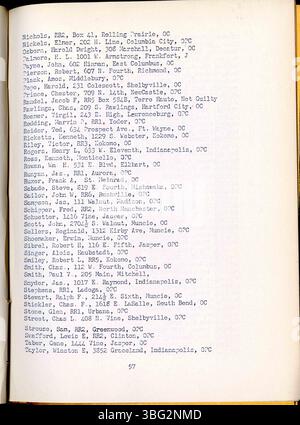 Diese Ausgabe des Indiana Law Enforcement Digest vom März 1940 bietet wichtige Einblicke in die Arbeit der Indiana State Police, einschließlich statistischer Daten, strafrechtlicher Ermittlungen und Details zu gesuchten Personen. Stockfoto