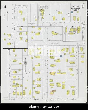 Die Sanborn-Karte von Jefferson im Ashtabula County vom April 1927 beschreibt die Grundrisse der Gebäude, Straßen und Bürgersteige. Sie umfasst die Nutzung von Gebäuden, Materialien, Bodenzahl und identifiziert Unternehmen und öffentliche Einrichtungen. Stockfoto