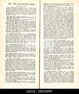 Diese Seite führt die Kraftfahrzeuggesetze von 1937 in Indiana fort, in denen Zulassungen, Lizenzen, Gebühren und Straßenschilder aufgeführt sind. mit einem beigefügten Index als Referenz. Stockfoto