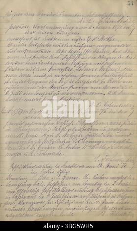 Diese Seite enthält weitere Protokolle der Indianapolis German Freethinker Society, die zwischen 1870 und 1890 aufgenommen wurden. Das handgeschriebene Buch beschreibt die fortwährenden weltlichen und philosophischen Aktivitäten der Gesellschaft während dieser Zeit. Stockfoto