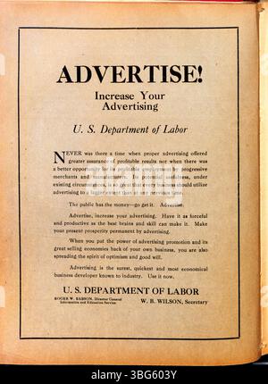 Diese Ausgabe des Indiana Construction Recorders vom 24. Mai 1919 behandelt verschiedene Aspekte der Bauindustrie, darunter Baumaterialien, Bauprojekte, Auftragnehmerverbände und Auftragsvergabe. Stockfoto