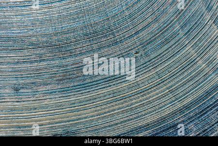 Abstrakte Malerei mit Grunge-Pinselstrichen in türkisgrünen Farben. Handstrukturierter Hintergrund. Stockfoto