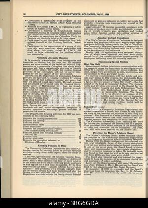 Seite 39 enthält finanzielle Zusammenfassungen der Budgets und Mittelzuweisungen der Abteilungen im Jahresbericht 1969 der Stadt Columbus. Stockfoto