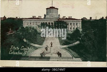 Eine zweifarbige Postkarte des Ohio Statehouse, dem Sitz der Regierung in Columbus, Ohio, zeigt seine neoklassizistische Architektur. Stockfoto