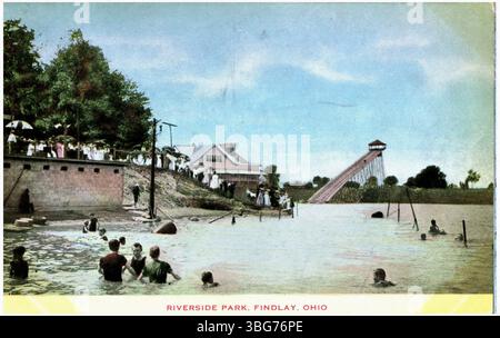 Foto: Shoot the Chutes Water Ride und Auditorium im Riverside Park in Findlay, Ohio. Stockfoto