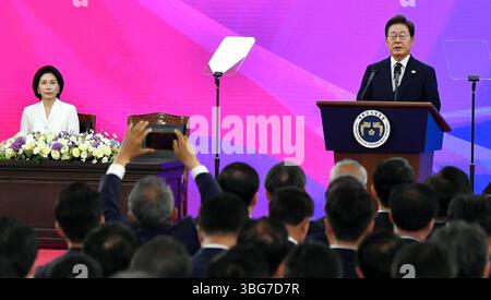 Präsidentschaftswahlen in Südkorea der 21. Präsident Südkoreas, Lee Jae-myung, leistet seinen Amtseid bei der Einweihungsfeier in der Nationalversammlung in Yeouido, Seoul, Südkorea, am 4. Juni 2025. Seoul Korea, Republik Copyright: XMatrixxImages/KoreaxPoolx Stockfoto