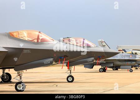 Lockheed Martin F35 Lightning II Multirole-Streikjäger auf der Flugschau in Thailand. Stockfoto