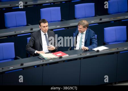 Johann Wadephul, Bundesaußenminister, Nils Schmid Sitzung, Bundestag, Plenum, Johann Wadephul, Bundesaußenminister, Nils Schmid Berlin Berlin GER *** Johann Wadephul, Bundesaußenminister, Nils Schmid Session, Bundestag, Plenum, Johann Wadephul, Bundesaußenminister Nils Schmid Berlin Berlin GER Stockfoto