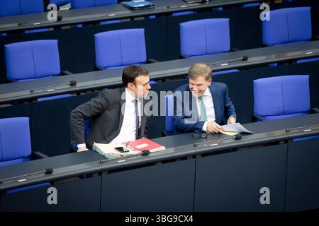 Johann Wadephul, Bundesaußenminister, Nils Schmid Sitzung, Bundestag, Plenum, Johann Wadephul, Bundesaußenminister, Nils Schmid Berlin Berlin GER *** Johann Wadephul, Bundesaußenminister, Nils Schmid Session, Bundestag, Plenum, Johann Wadephul, Bundesaußenminister Nils Schmid Berlin Berlin GER Stockfoto