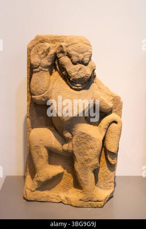 Vietnam, Hue. Hue Museum of Royal Antiquities. Statue des Löwen-Menschen. Jahrhundert. Sandstein. Stockfoto
