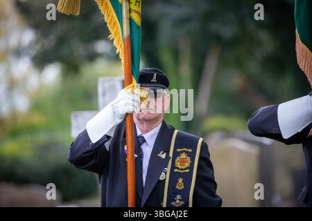 Der ANZAK Day 2024 wurde am 28. April in Soldier's Corner auf dem Warrington Cemetery gefeiert Stockfoto