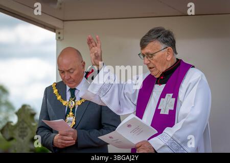 Der ANZAK Day 2024 wurde am 28. April in Soldier's Corner auf dem Warrington Cemetery gefeiert Stockfoto