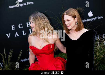 Ny. Juni 2025. Sydney Sweeney, Julianne Moore bei Ankunft für ECHO VALLEY Premiere, AMC Lincoln Square, New York, NY, Juni 04, 2025. Quelle: Ryan Billings/Everett Collection/Alamy Live News Stockfoto