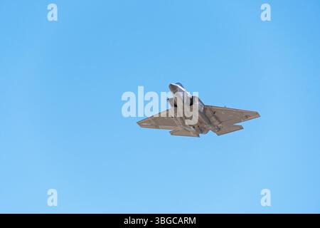 US Navy Lockheed Martin F-35C Lightning Carrier Stealth Fighter Flugzeug fliegt über Stockfoto