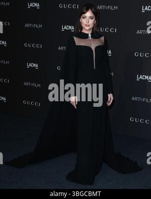 Dakota Johnson und Chris Martin trennen sich wieder. LOS ANGELES, KALIFORNIEN, USA – 3. NOVEMBER: Die US-amerikanische Schauspielerin und Produzentin Dakota Johnson kommt 2018 zur LACMA Art + Film Gala, die am 3. November 2018 im Los Angeles County Museum of Art stattfindet. (Foto: Xavier Collin/Image Press Agency) Stockfoto