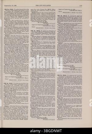 Teil 2 des Columbus City Bulletins von 1981 dokumentiert die Beratungen des rates, gesetzliche Entscheidungen, öffentliche Bekanntmachungen, Abteilungsmaßnahmen und Aktualisierungen des öffentlichen Dienstes, die vom Stadtschreiber angeordnet wurden. Stockfoto