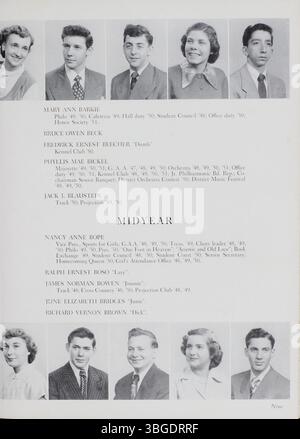 Seite 10 des Jahrbuchs „The Lens“ der South High School 1951 zeigt bemerkenswerte Aspekte des Vermächtnisses und des Campus der Schule. Die 1895 gegründete South High School hat mehrere Umsiedlungen und Bauarbeiten durchlaufen, bis sie 1924 ihren Höhepunkt fand. Dies spiegelt das anhaltende Wachstum und die Veränderungen in der Schulgemeinschaft wider. Stockfoto