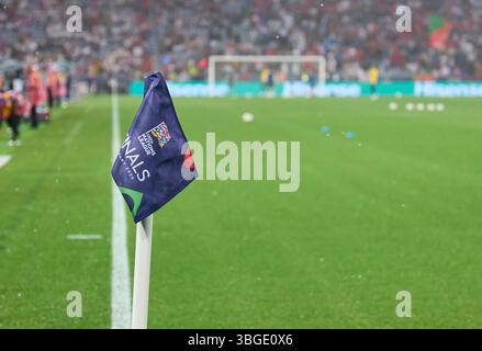 Symbol Eckflagge im Halbfinalspiel der UEFA Nations League 2025 DEUTSCHLAND - PORTUGAL 1-2 in der Saison 2024/2025 am 4. Juni 2025 in München. Fotograf: ddp-Bilder/Sternbilder Stockfoto
