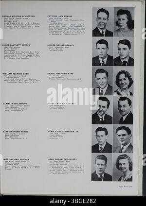 Das Jahrbuch der North High School 1942 mit dem Titel „The Memory Book“ beleuchtet die Geschichte der Schule und ihre Entwicklung. Direktor Charles D. Everett diente ab 1893 über 35 Jahre. Das ursprüngliche Gebäude an der 100 West 4th Avenue wurde zwischen 1892 und 1893 erbaut. Das Gebäude wurde vom Architekten Frank L. Packard entworfen und war ein Gebäude im romanischen Stil. Ein neues Gebäude ersetzte es 1924 an der 100 East Arcadia Avenue. Die Schule wurde 1979 geschlossen, aber 2012 als Columbus International High School wieder eröffnet. Stockfoto