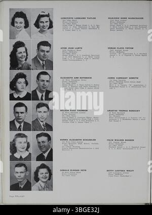 Das Jahrbuch 1942 mit dem Titel The Memory Book dokumentiert die Geschichte der North High School, die 1893 unter dem Direktor Charles D. Everett gegründet wurde. Das ursprüngliche Gebäude, das im romanischen Stil von Frank L. Packard entworfen wurde, wurde 1893 fertiggestellt. Ein neues Gebäude wurde 1924 in der 100 East Arcadia Avenue eröffnet. Nachdem sie 1979 geschlossen wurde, wurde sie 2012 als Columbus International High School wieder eröffnet. Das Board of Education erwarb 1921 Land an der Arcadia Avenue. Stockfoto